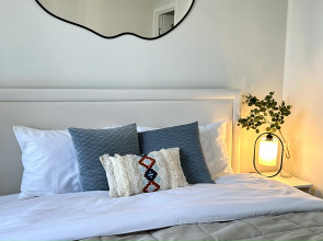 Апартаменты Вайт Studio от Home24