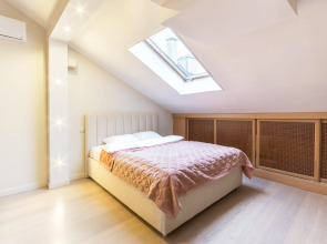 Квартира Мансардная Квартира в Центре Города