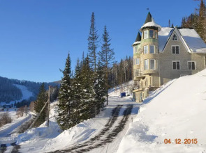 Отель Загородный Замок Эдельвейс