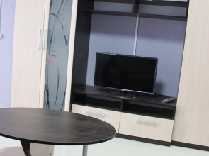 Отель Адель