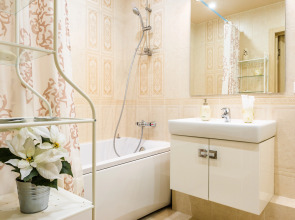 Апартаменты Трамвайный переулок 2/1