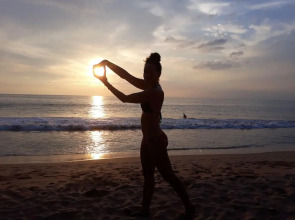 Отель Arcade Beach