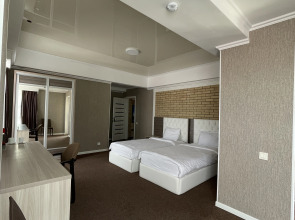 Отель Vzmorie De Luxe