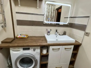 Квартира Уютная и Просторная Трехкомнатная