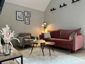 Частный Дом Барнхаус №2 на 10 гостей, с дровяной баней и горячим чаном