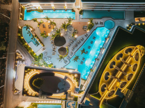 Курортный Отель Kora Beach Resort Phuket