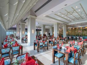 Royal Teos Thermal Resort Clinic & Spa (Halal Hotel)