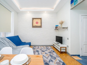 Апартаменты на Моисеенко 4