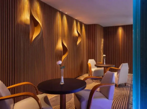 Отель Sansi Barcelona 