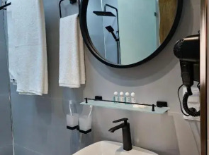 Отель Khans Palace