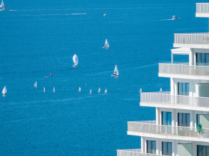 Апартаменты Студия с видом на море в апарт-отеле Актер Гэлакси