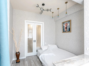 Апартаменты «Оливия» Ирины Савельевой - В парке у долины роз и красного солнышка