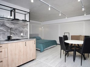 Апартаменты с Террасой и Видом на Горы