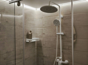 Частный дом Уютный А-фрейм Поле с баней и чаном