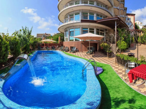 Гостевой Дом Family Resort Hotel Miloo