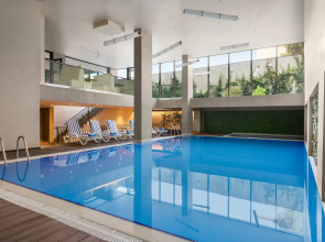 Отель Ramada By Wyndham Tbilisi Old City