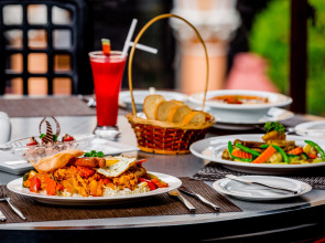 Отель Kandy City by Earl's