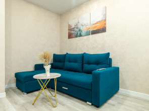 Апартаменты с панорамными окнами на набережной реки