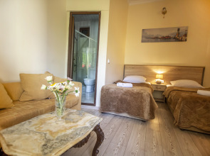 Отель Chveni Ezo