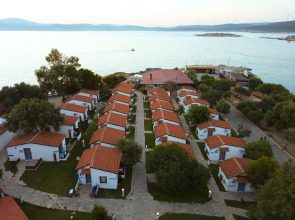 Отель Maya Bistro Beach