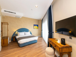 Nenessa Airport Hotel