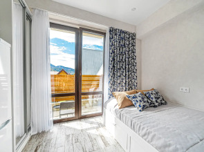 Квартира студия с террасой и видом на горы Я на море