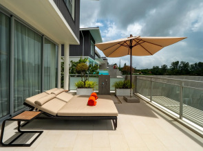 Прекрасные апартаменты с бассейном в Laguna Phuket