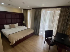 Отель Natali Metekhi Palace