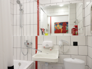 Квартира в Центре Юго-Запада рядом с Макдональдсом и Большим Глобусом