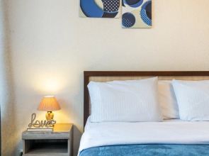 Апартаменты улучшенные Natali на метро Академика Янгеля