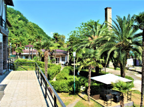 U monastyrja (Novyj Afon)