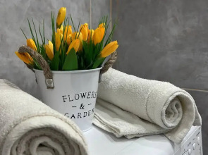 Апартаменты еЖИВИка Автомобилистов 13