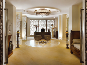 Отель Palace Downtown