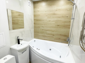 Апартаменты Люкс с Джакузи на Иртышской Набережной 27