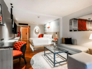 Отель Radisson RED Phuket Patong Beach