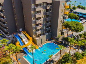 Отель Senza Grand Santana