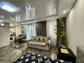 Апартаменты на Рабоче-Крестьянской 7