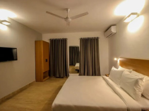 Отель Oceans 7 Ashwem