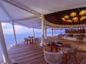 Отель Cinnamon Hakuraa Huraa Maldives