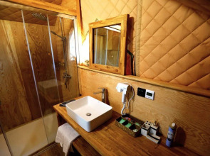 Глэмпинг Носороги