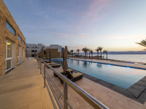 Отель Luxotel Aqaba Beach Resort & Spa Hotel