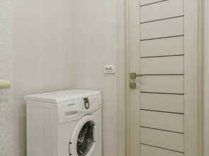 Апартаменты на Крайнова 3А