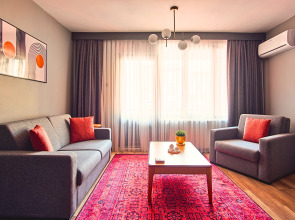 Отель TAKS-INN Suites