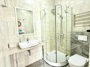 Апартаменты 1411 Верхнеторговая площадь 4