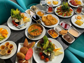 Отель Falcon 1511