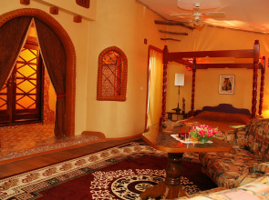 Отель Велес