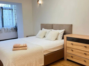 Квартира Толстой на Лейтейзена 3