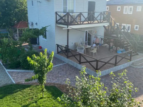 Гостевой дом 38 Попугаев