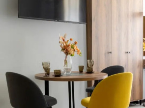 Апартаменты Гриджо с диваном R&B на Рубинштейна