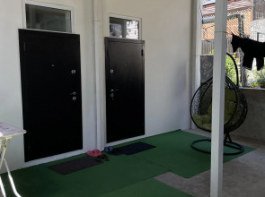 Апартаменты Двухместный Улучшенный с Балконом и Ванной Комнатой